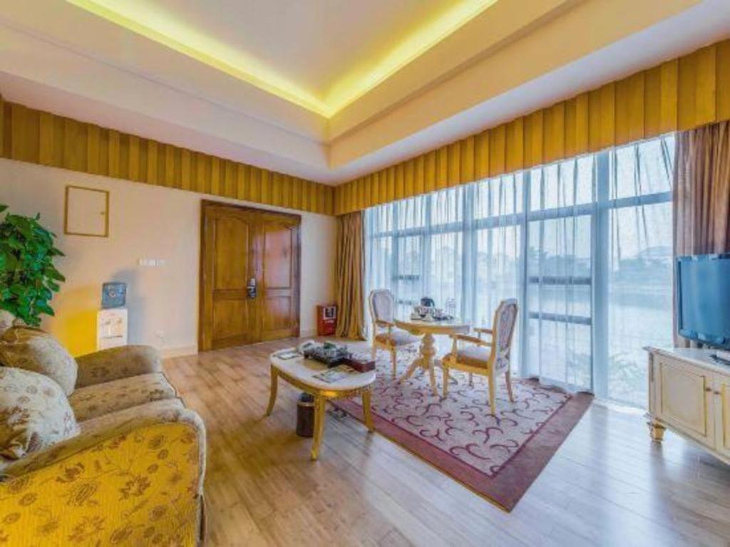 Ocean Spring Metropark Hotel Csuhaj Kültér fotó
